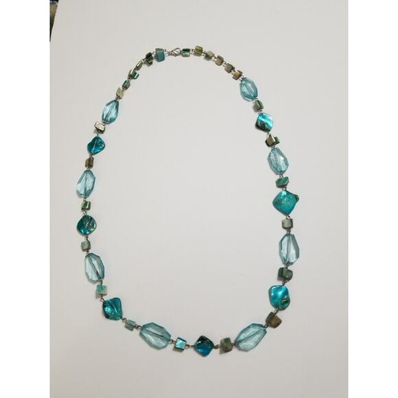 Thirty inch teal necklace teal shell beads b83 - Picture 8 of 8